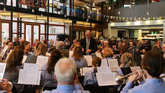 Fanfare gaf 'mini' concert in Sonnehove.